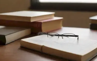 Gafas 3D en una mesa